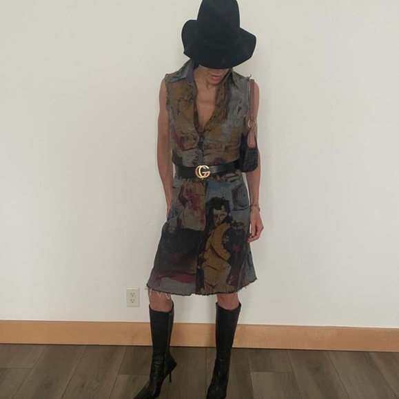 SALE💯Authentic Versace Black Ostrich Leather Stiletto Boot - Picture 5 of 5